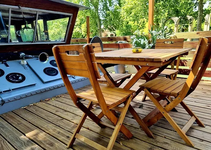 ספינת מלון Peniche De Charme Avec Jacuzzi Sur Canal Du Midi *