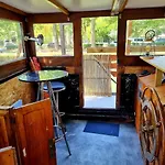 Botel Péniche De Charme Avec Jacuzzi Sur Canal Du Midi *