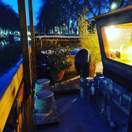 Peniche De Charme Avec Jacuzzi Sur Canal Du Midi تولوز