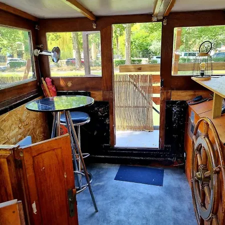 Botel Peniche De Charme Avec Jacuzzi Sur Canal Du Midi *