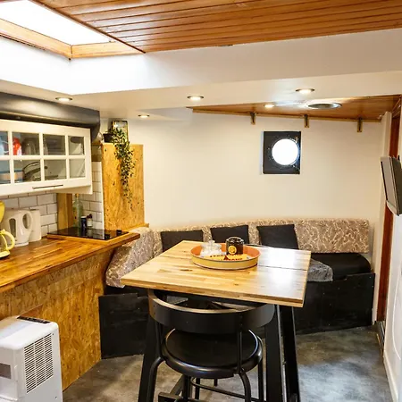 Peniche De Charme Avec Jacuzzi Sur Canal Du Midi Botel Toulouse