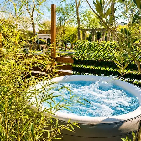 Peniche De Charme Avec Jacuzzi Sur Canal Du Midi بوتيل *