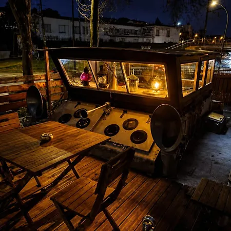 بوتيل Peniche De Charme Avec Jacuzzi Sur Canal Du Midi