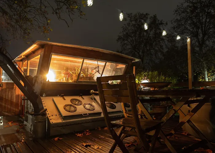 Peniche De Charme Avec Jacuzzi Sur Canal Du Midi Toulouse