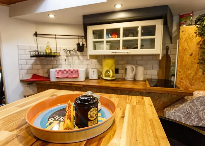 Peniche De Charme Avec Jacuzzi Sur Canal Du Midi Toulouse