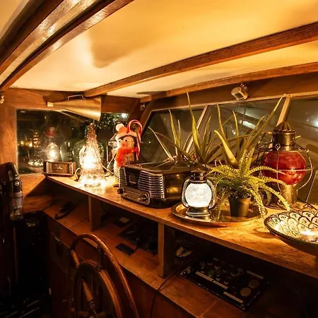 Peniche De Charme Avec Jacuzzi Sur Canal Du Midi 툴루즈